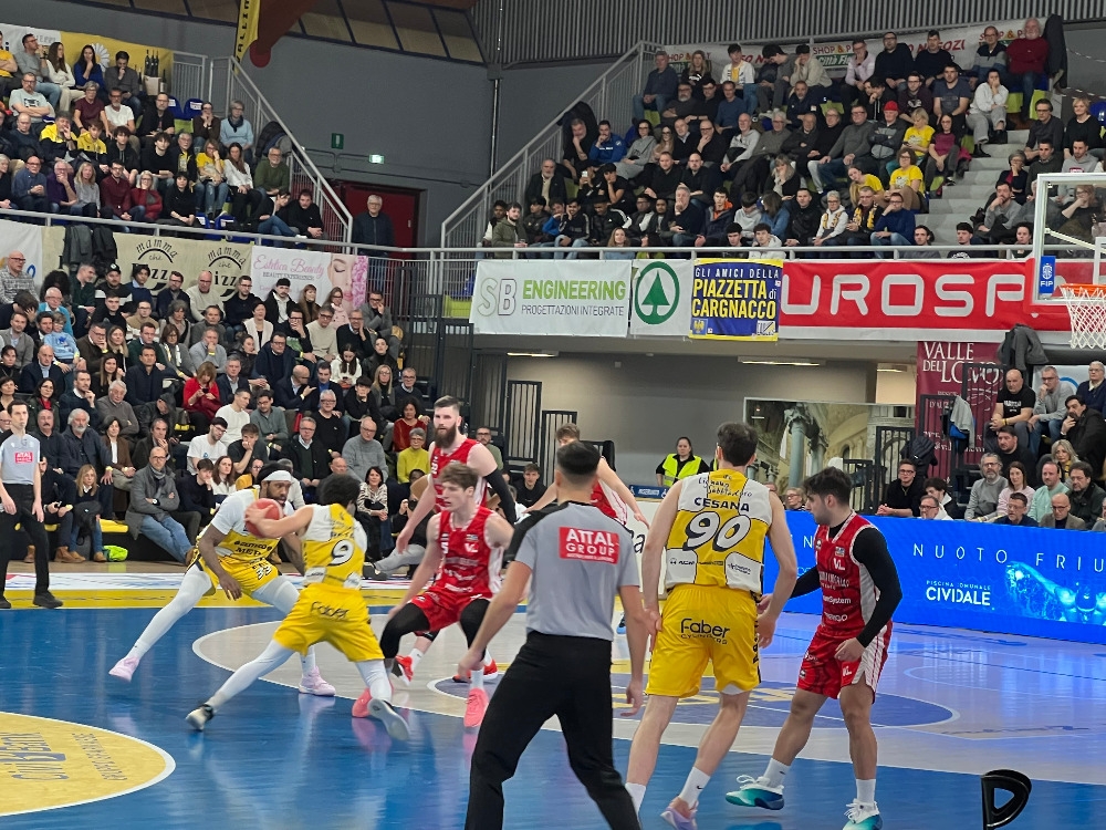 Sconfitta casalinga per la UEB Gesteco